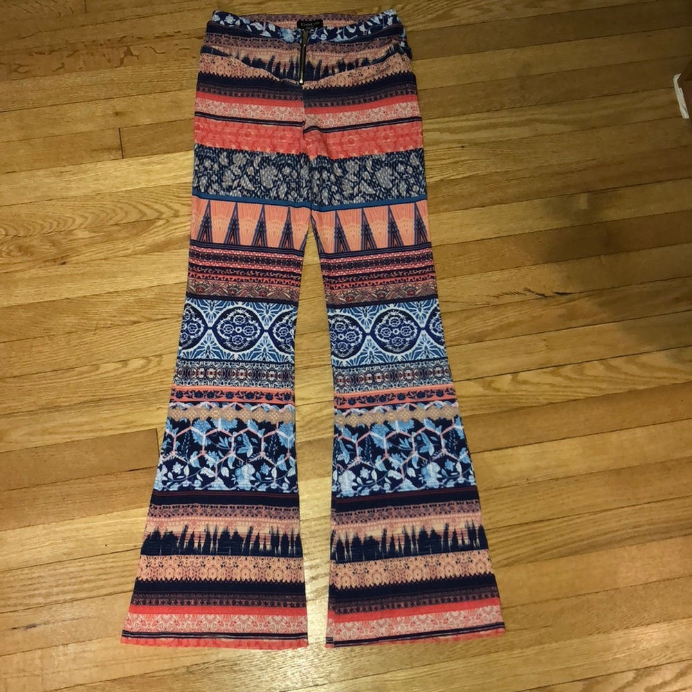 Bebe flowy patterned pants